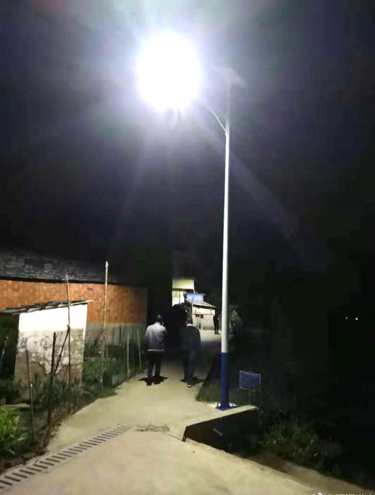 6米太阳能路灯_太阳能道路灯_南德新农村太阳能路灯