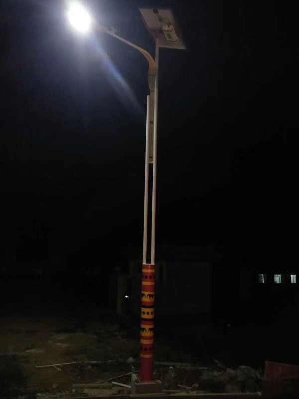 AI赋能太阳能路灯，让照明更懂场景需求