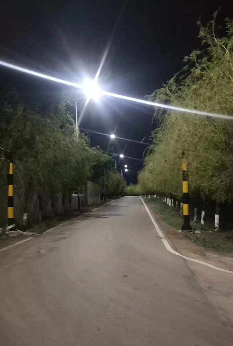 广西太阳能路灯_新农村太阳能路灯_南德太阳能路灯生产厂家