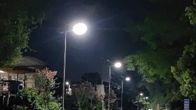 “亮灯工程”惠民生