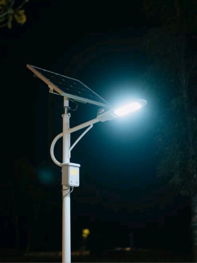 太阳能路灯，引领工程照明新趋势