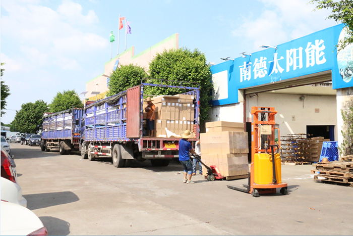 太阳能LED路灯 太阳能路灯厂家 欢迎进入万彩网