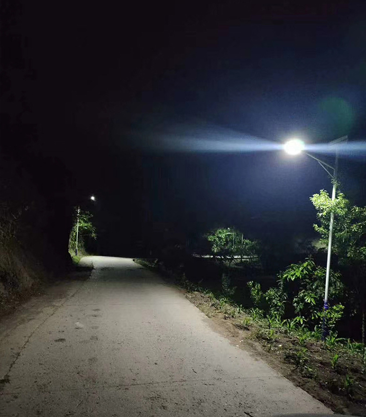 太阳能路灯报价_南德太阳能路灯_太阳能路灯厂家