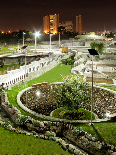 南德太阳能路灯照亮菲律宾的夜晚