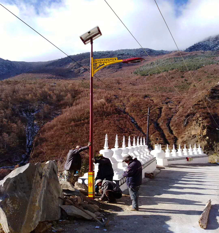 太阳能特色路灯_云南太阳能民族特色路灯_南德太阳能路灯厂家