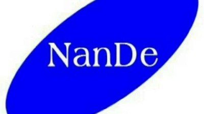 小路灯点亮村民夜归路